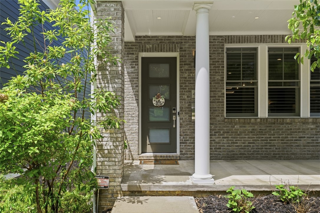 446 Sweetbriar St