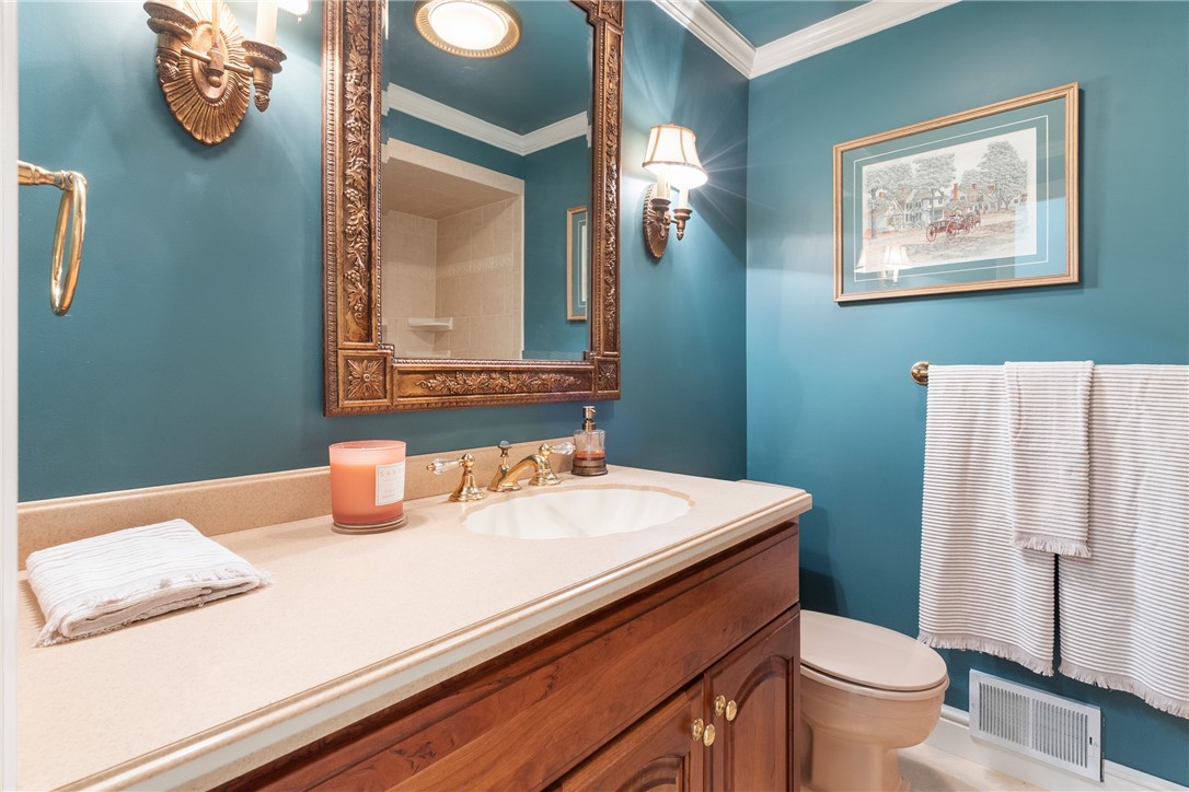 Upper St. Clair, Pennsylvania 15241, United States, 4 Bedrooms Bedrooms, ,3 BathroomsBathrooms,Residential,Active,121976