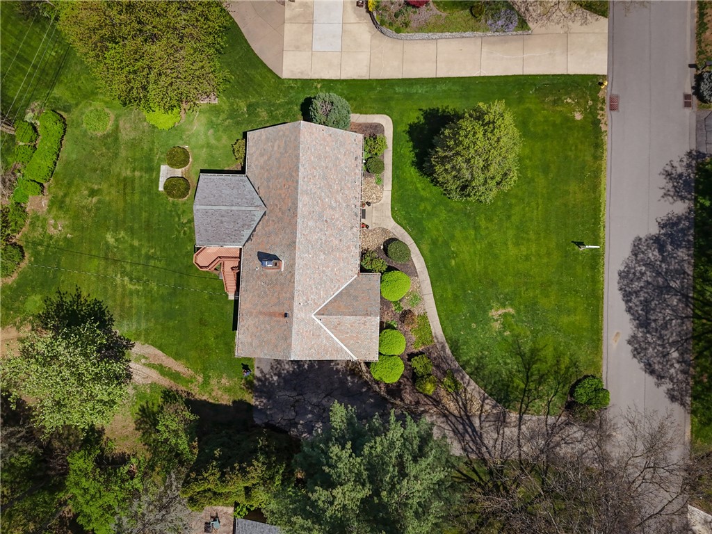 Upper St. Clair, Pennsylvania 15241, United States, 4 Bedrooms Bedrooms, ,3 BathroomsBathrooms,Residential,Active,121976