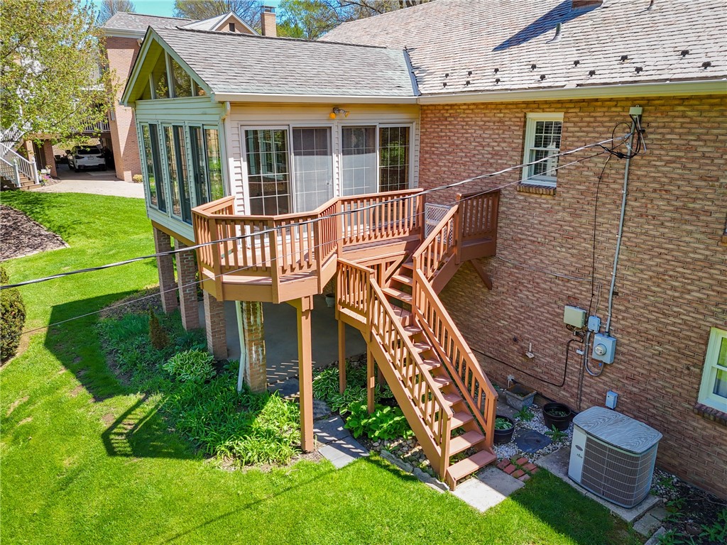 Upper St. Clair, Pennsylvania 15241, United States, 4 Bedrooms Bedrooms, ,3 BathroomsBathrooms,Residential,Active,121976