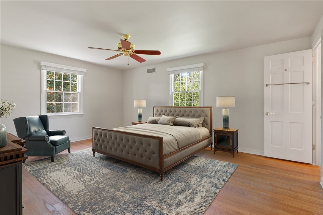 Upper St. Clair, Pennsylvania 15241, United States, 4 Bedrooms Bedrooms, ,3 BathroomsBathrooms,Residential,Active,121976