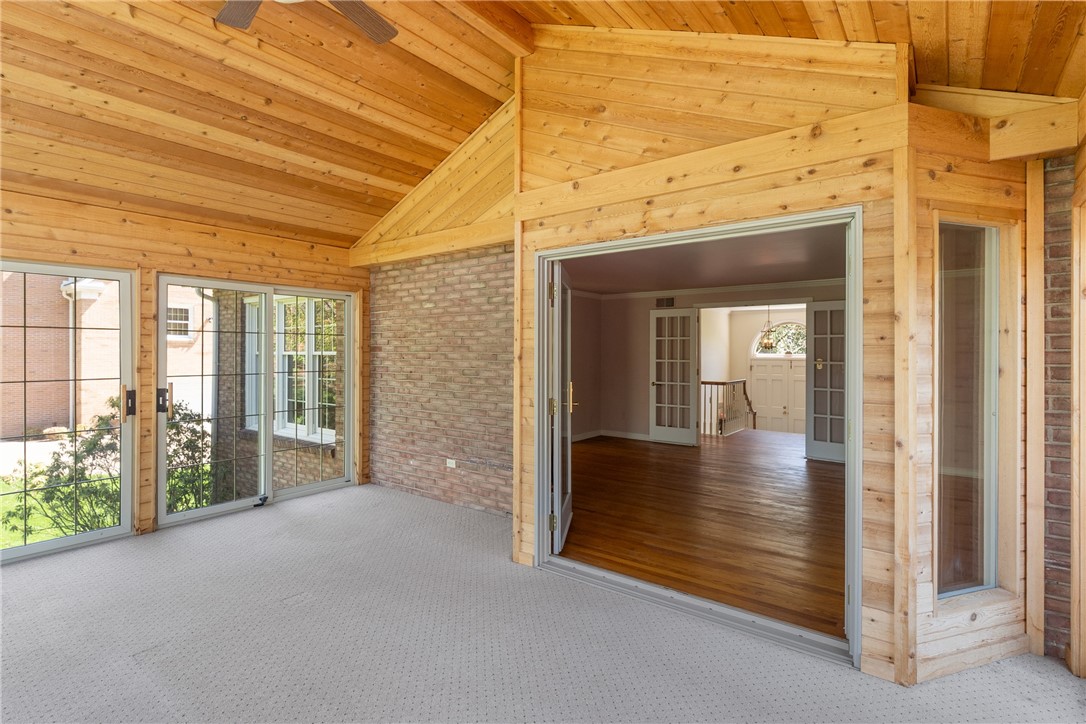 Upper St. Clair, Pennsylvania 15241, United States, 4 Bedrooms Bedrooms, ,3 BathroomsBathrooms,Residential,Active,121976