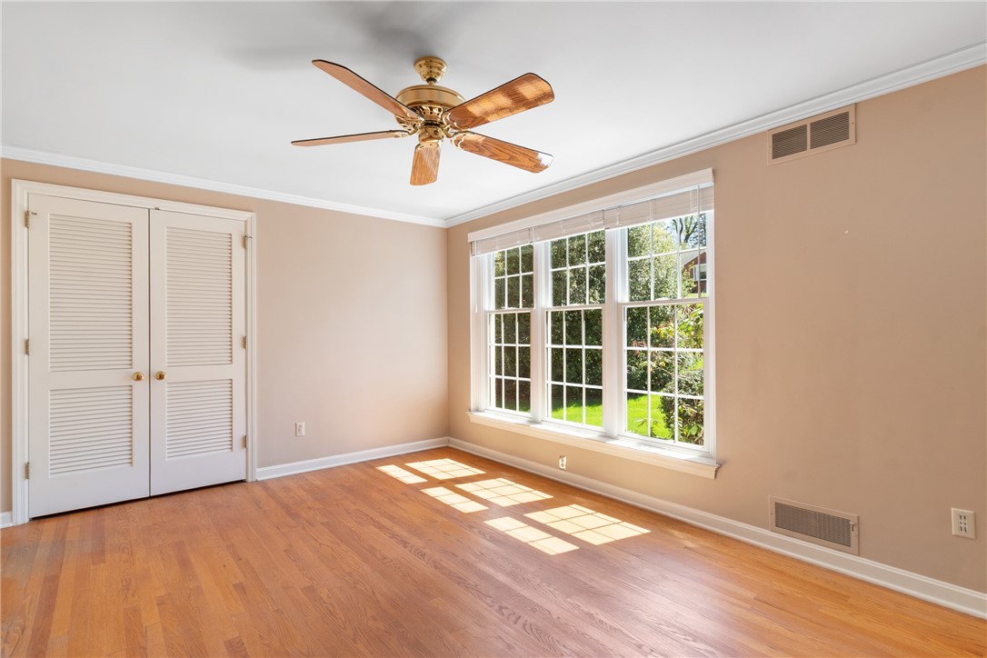 Upper St. Clair, Pennsylvania 15241, United States, 4 Bedrooms Bedrooms, ,3 BathroomsBathrooms,Residential,Active,121976