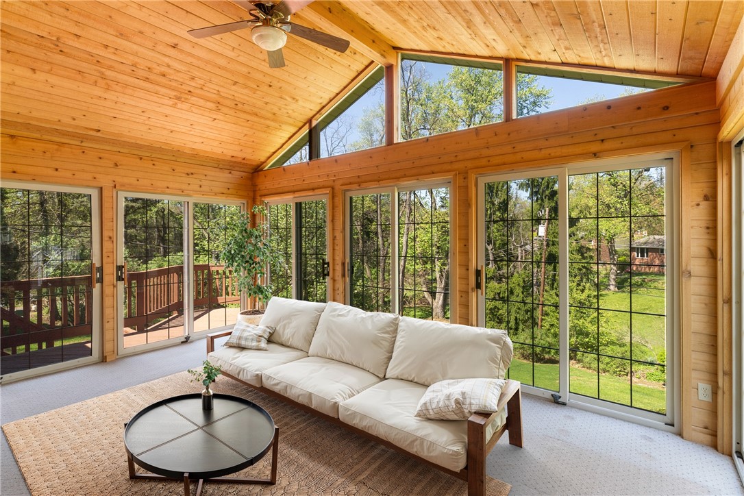 Upper St. Clair, Pennsylvania 15241, United States, 4 Bedrooms Bedrooms, ,3 BathroomsBathrooms,Residential,Active,121976