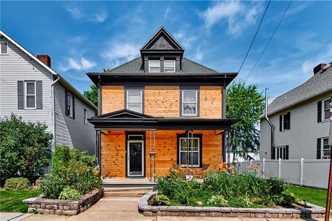 Photo of 110 Pattison St, Evans City, PA 16033 (MLS # 1736884)