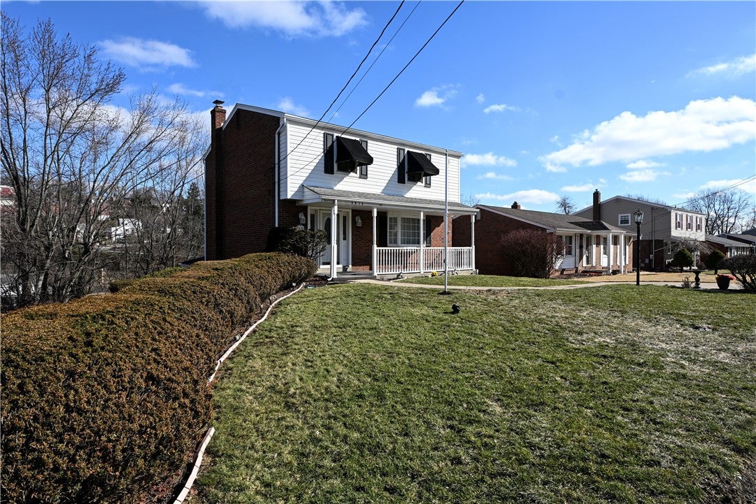 5015 Elmwood Dr