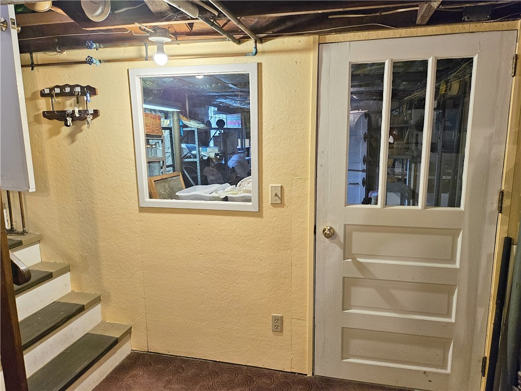 Slippery Rock Twp - But, Pennsylvania 16057, United States, 3 Bedrooms Bedrooms, ,2 BathroomsBathrooms,Residential,Contingent,117474