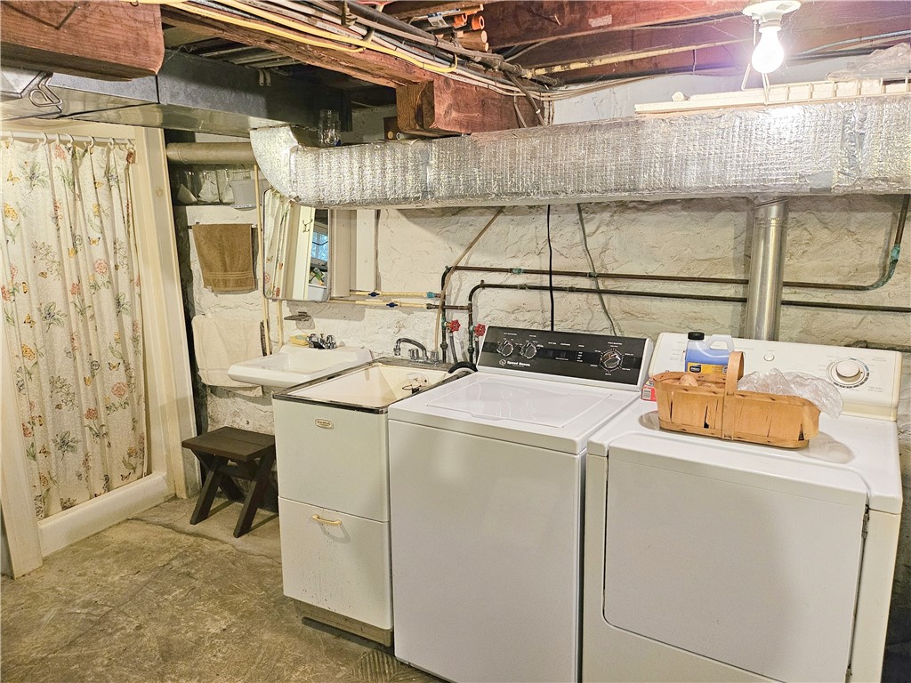 Slippery Rock Twp - But, Pennsylvania 16057, United States, 3 Bedrooms Bedrooms, ,2 BathroomsBathrooms,Residential,Contingent,117474