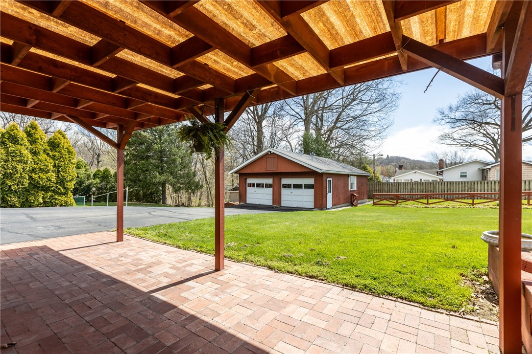 2548 Elcor Dr Dr, New Kensington, Pennsylvania image 6