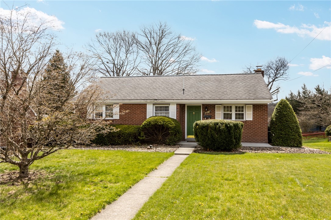 2548 Elcor Dr Dr, New Kensington, Pennsylvania image 2