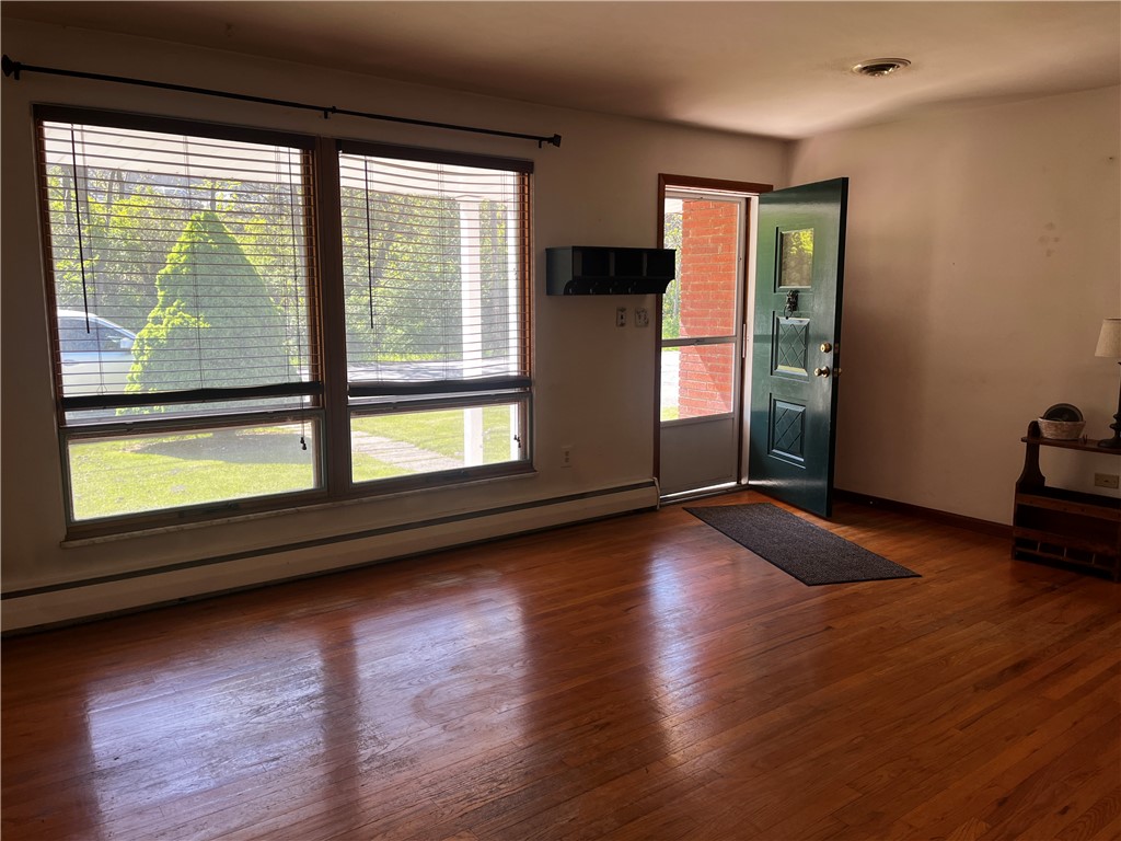 560 Sells Ln