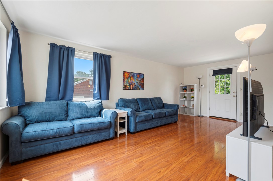 1145 Balmoral Dr