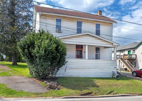 Photo of 303 Agnew Rd, Jeannette, PA 15644 (MLS # 1746092)