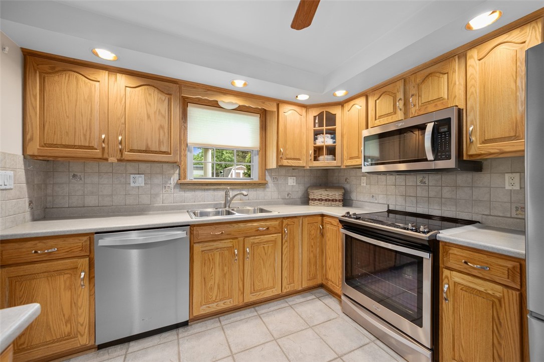 Bullskin Twp, Pennsylvania 15425, United States, 3 Bedrooms Bedrooms, ,2 BathroomsBathrooms,Residential,Pending,155156