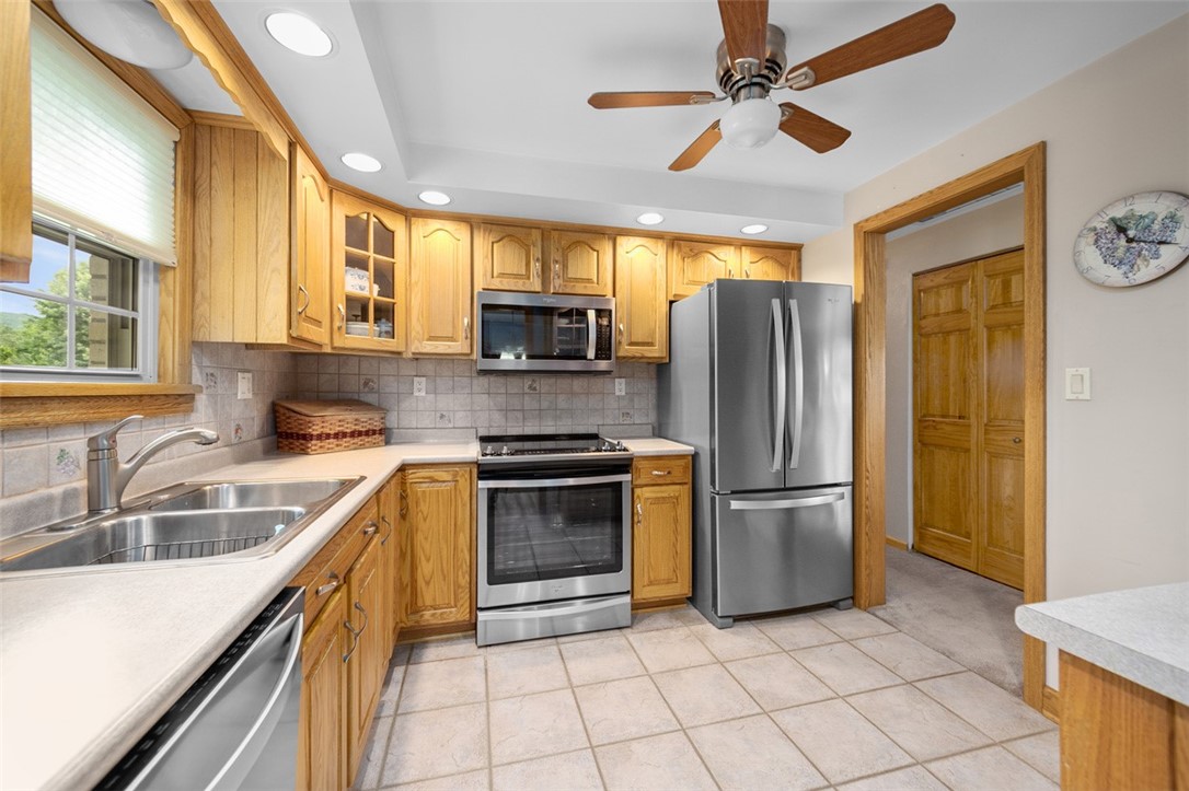 Bullskin Twp, Pennsylvania 15425, United States, 3 Bedrooms Bedrooms, ,2 BathroomsBathrooms,Residential,Pending,155156