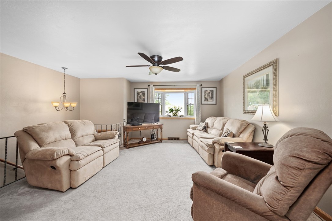 Bullskin Twp, Pennsylvania 15425, United States, 3 Bedrooms Bedrooms, ,2 BathroomsBathrooms,Residential,Pending,155156