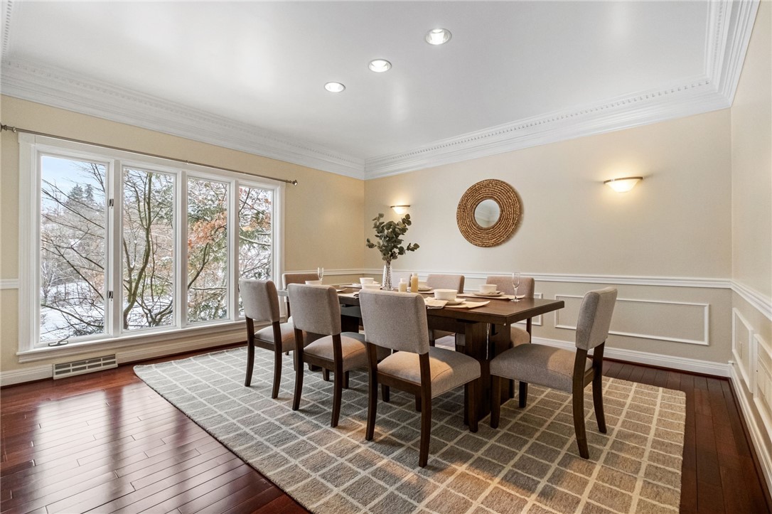 101 Thousand Oaks Dr.