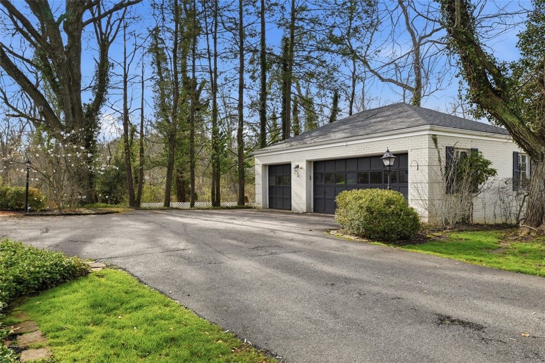 1001 Fox Chapel Road