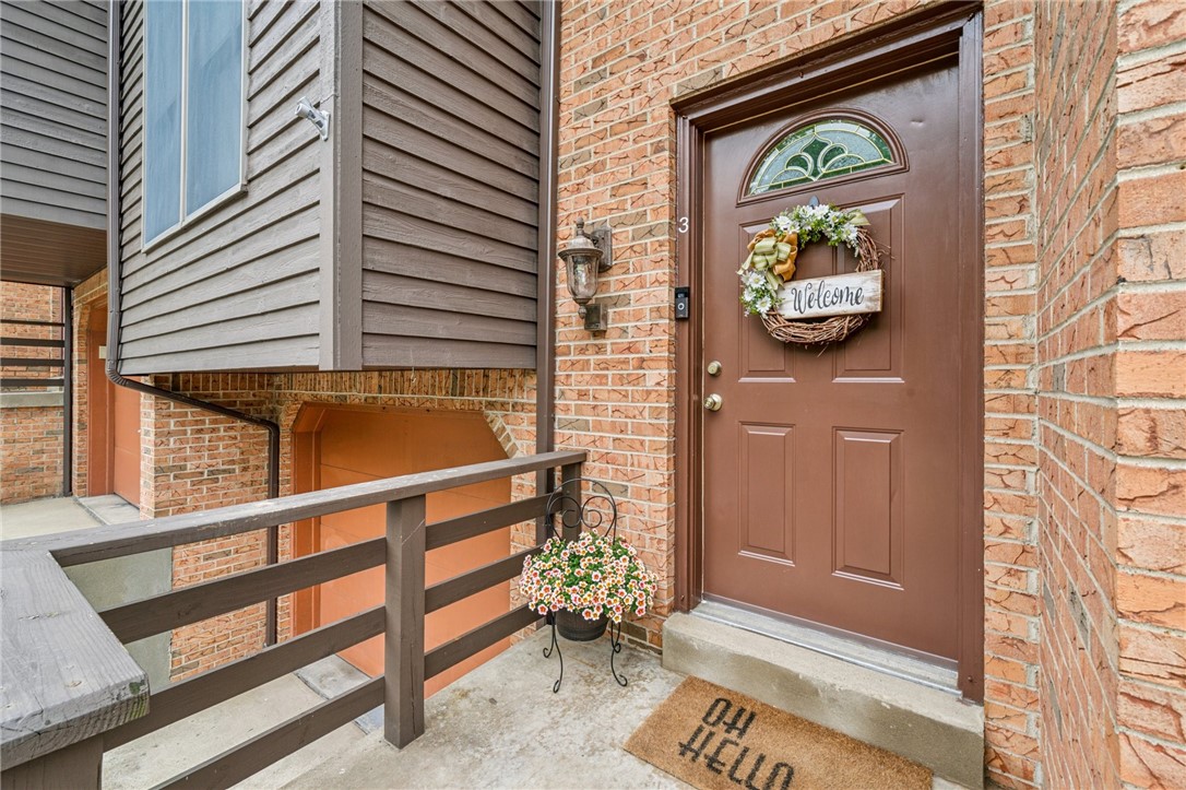 590 Woodmere Dr. 3