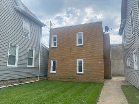 Photo of 319 Spring St #D, Latrobe, PA 15650 (MLS # 1746051)
