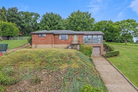 Photo for 815 Parkview Blvd