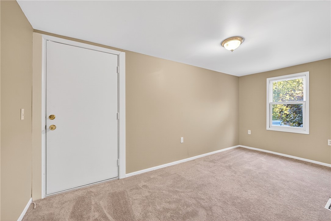 Avella, Pennsylvania 15312, United States, 3 Bedrooms Bedrooms, ,1 BathroomBathrooms,Residential,Active,211487