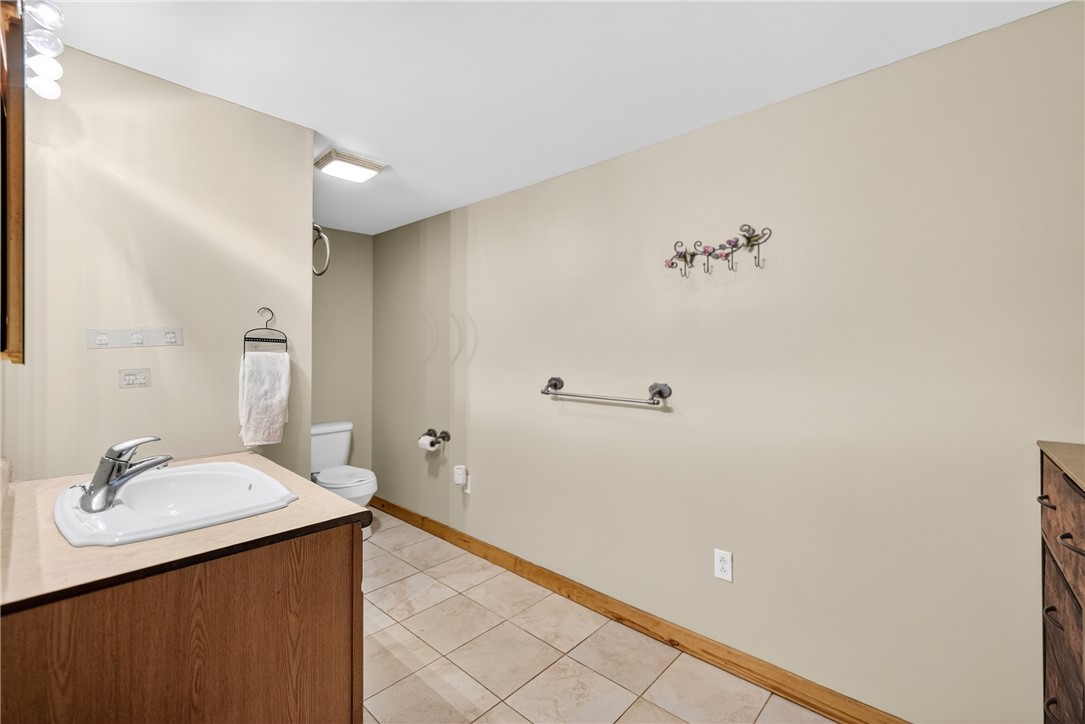 Avella, Pennsylvania 15312, United States, 3 Bedrooms Bedrooms, ,1 BathroomBathrooms,Residential,Active,211487