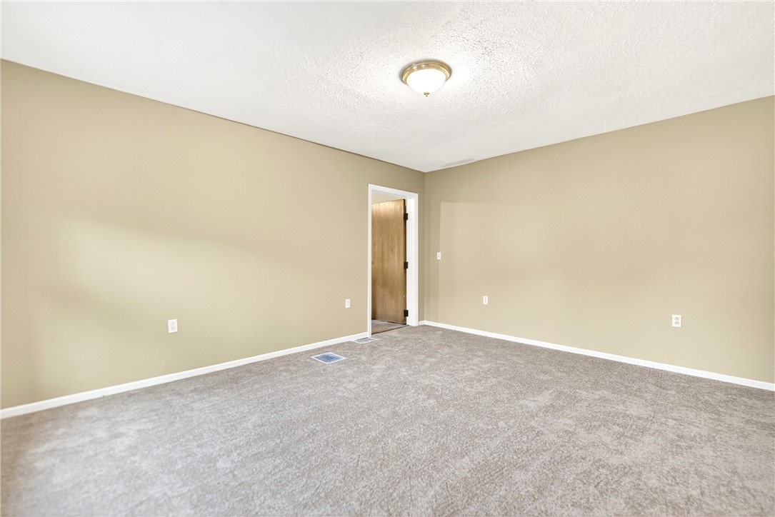 Avella, Pennsylvania 15312, United States, 3 Bedrooms Bedrooms, ,1 BathroomBathrooms,Residential,Active,211487