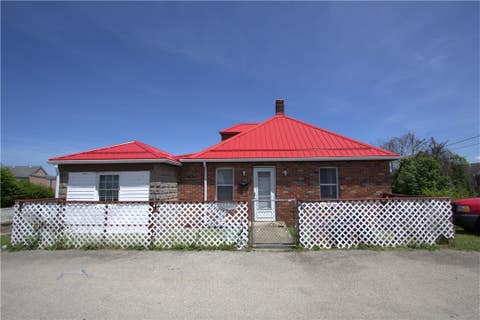 Multifamily For Sale - 233 Allen Avenue Ave<br/> Washington County, Donora, PA 15033