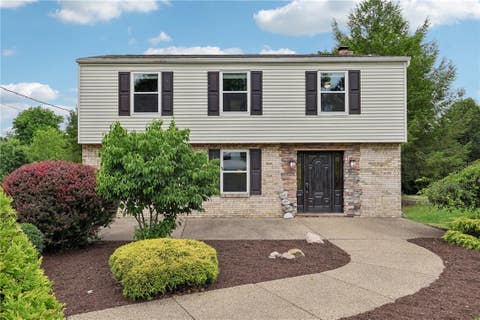 Photo for 231 Blue Jay Dr