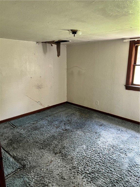 805 Patterson Ave Ave, Jeannette, Pennsylvania image 13