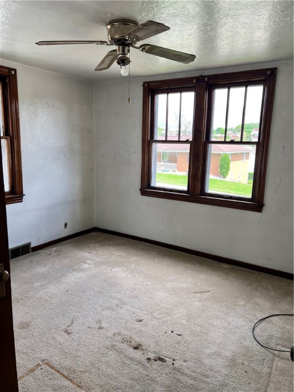 805 Patterson Ave Ave, Jeannette, Pennsylvania image 10