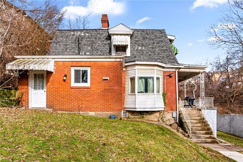 Photo of 288 Paul St, Pittsburgh, PA 15211 (MLS # 1737784)