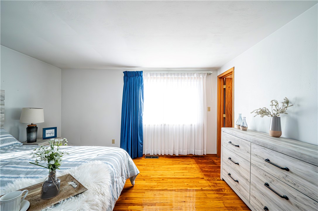 Hempfield Twp - Wml, Pennsylvania 15601, United States, 3 Bedrooms Bedrooms, ,3 BathroomsBathrooms,Residential,Contingent,35921