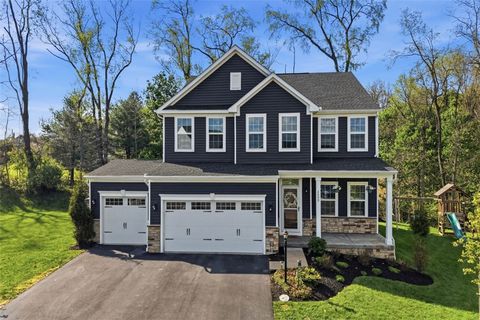 Photo of 2000 Olivetre Dr, Cheswick, PA 15024 (MLS # 1749971)