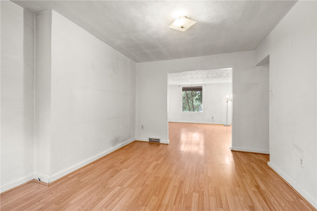 Greenfield, Pennsylvania 15217, United States, 1 Bedroom Bedrooms, ,1 BathroomBathrooms,Residential,Active,151465