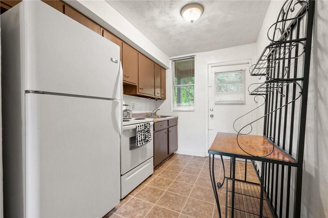 Greenfield, Pennsylvania 15217, United States, 1 Bedroom Bedrooms, ,1 BathroomBathrooms,Residential,Active,151465