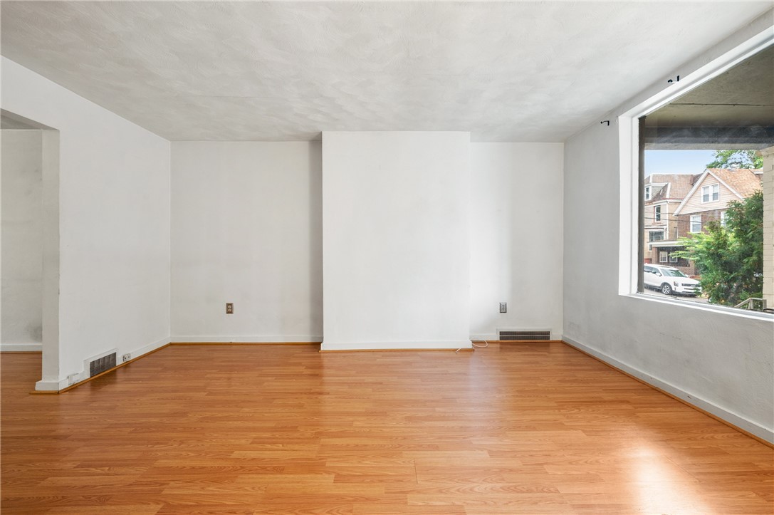 Greenfield, Pennsylvania 15217, United States, 1 Bedroom Bedrooms, ,1 BathroomBathrooms,Residential,Active,151465