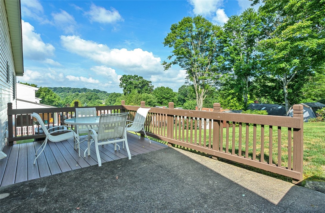 Murrysville, Pennsylvania 15626, United States, 3 Bedrooms Bedrooms, ,3 BathroomsBathrooms,Residential,Contingent,180987