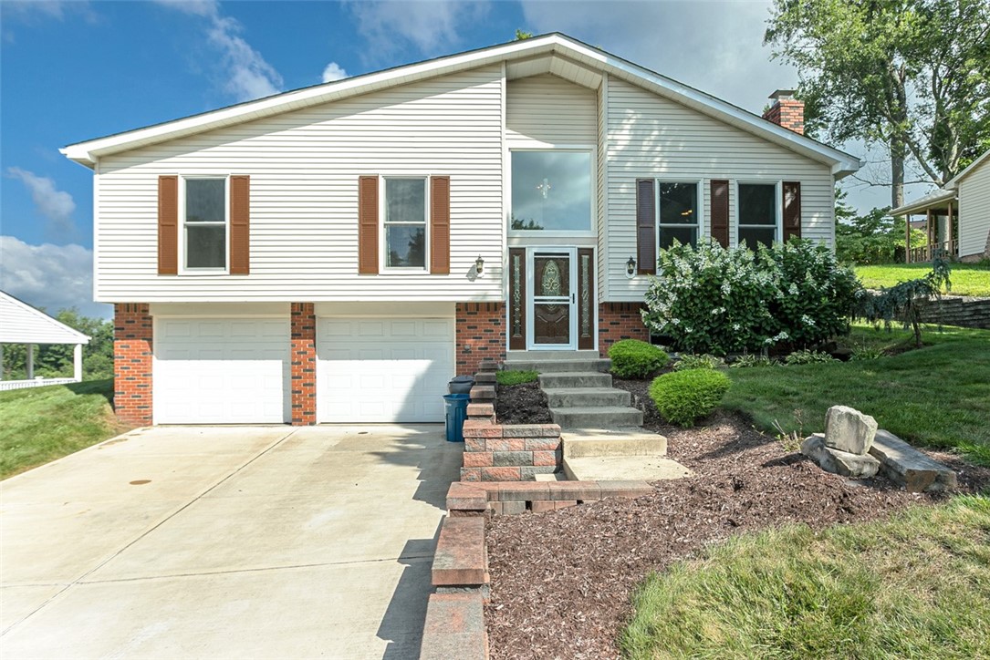 Murrysville, Pennsylvania 15626, United States, 3 Bedrooms Bedrooms, ,3 BathroomsBathrooms,Residential,Contingent,180987