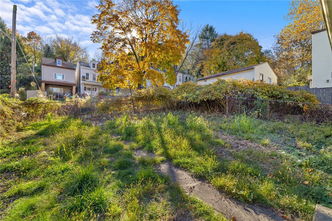 Spring Hill, Pennsylvania 15212, United States, 4 Bedrooms Bedrooms, ,1 BathroomBathrooms,Residential,Active,239882