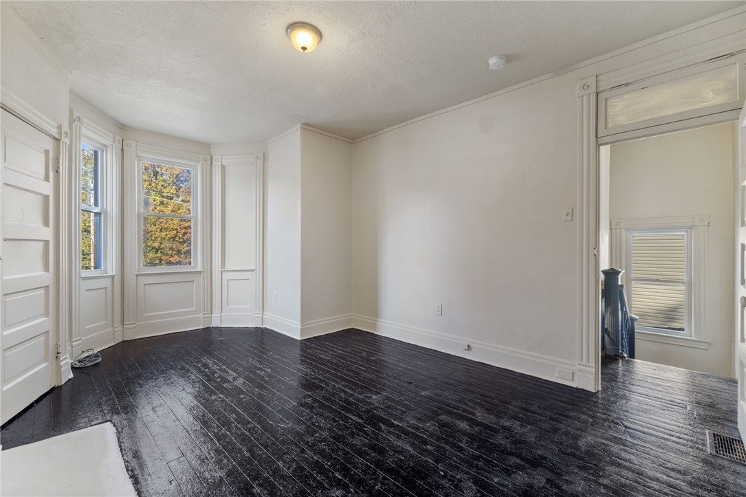 Spring Hill, Pennsylvania 15212, United States, 4 Bedrooms Bedrooms, ,1 BathroomBathrooms,Residential,Active,239882