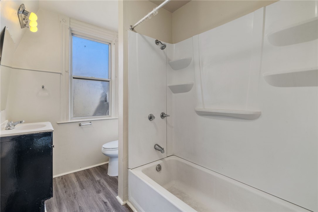 Spring Hill, Pennsylvania 15212, United States, 4 Bedrooms Bedrooms, ,1 BathroomBathrooms,Residential,Active,239882