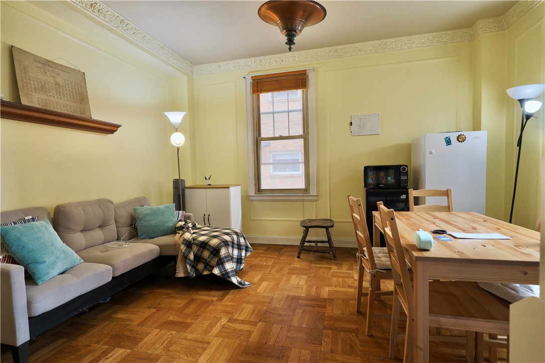 Oakland, Pennsylvania 15213, United States, 2 Bedrooms Bedrooms, ,1 BathroomBathrooms,Residential,Active,181455