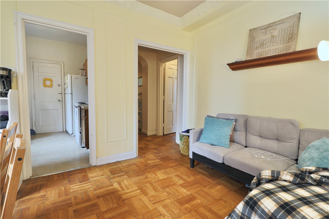 Oakland, Pennsylvania 15213, United States, 2 Bedrooms Bedrooms, ,1 BathroomBathrooms,Residential,Active,181455