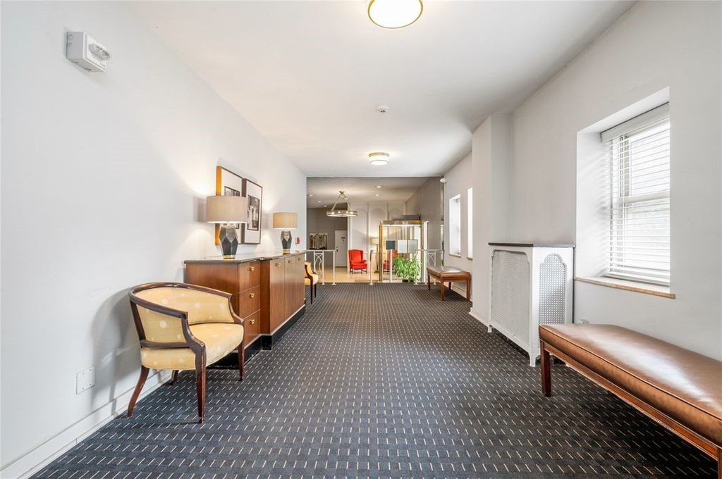 Oakland, Pennsylvania 15213, United States, 2 Bedrooms Bedrooms, ,1 BathroomBathrooms,Residential,Active,181455