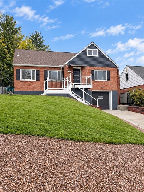 Photo for 210 Sunny Drive
