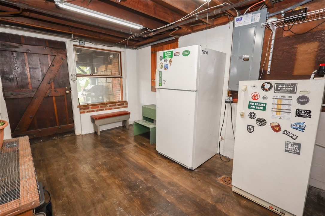 Grove City Boro, Pennsylvania 16127, United States, 2 Bedrooms Bedrooms, ,3 BathroomsBathrooms,Residential,Active,228131