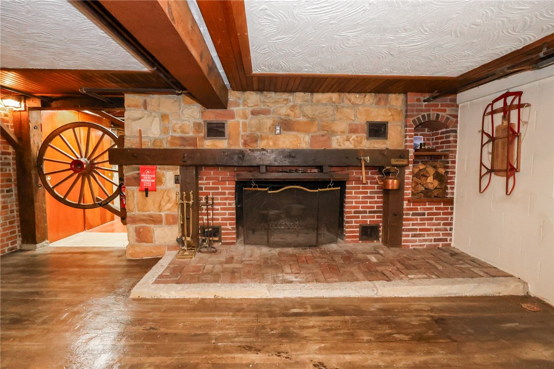 Grove City Boro, Pennsylvania 16127, United States, 2 Bedrooms Bedrooms, ,3 BathroomsBathrooms,Residential,Active,228131