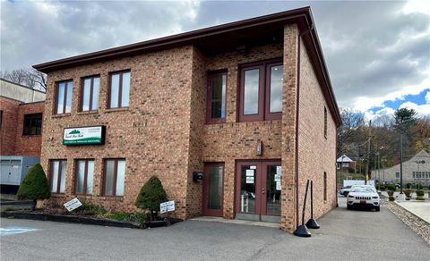 Photo of 510 E Main St, Carnegie, PA 15106 (MLS # 1731914)